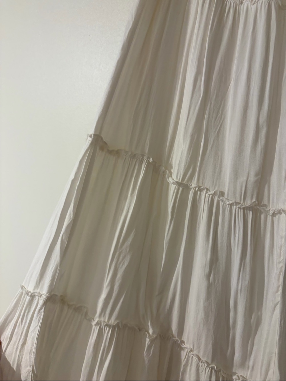 Brandy Melville Women's White Tiered Maxi Skirt - Picture 3 of 6